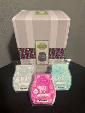 Scentsy “Tide Pool” Warmer & Wax Set
